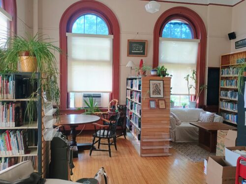 Image of the VCFA library and the children's collection